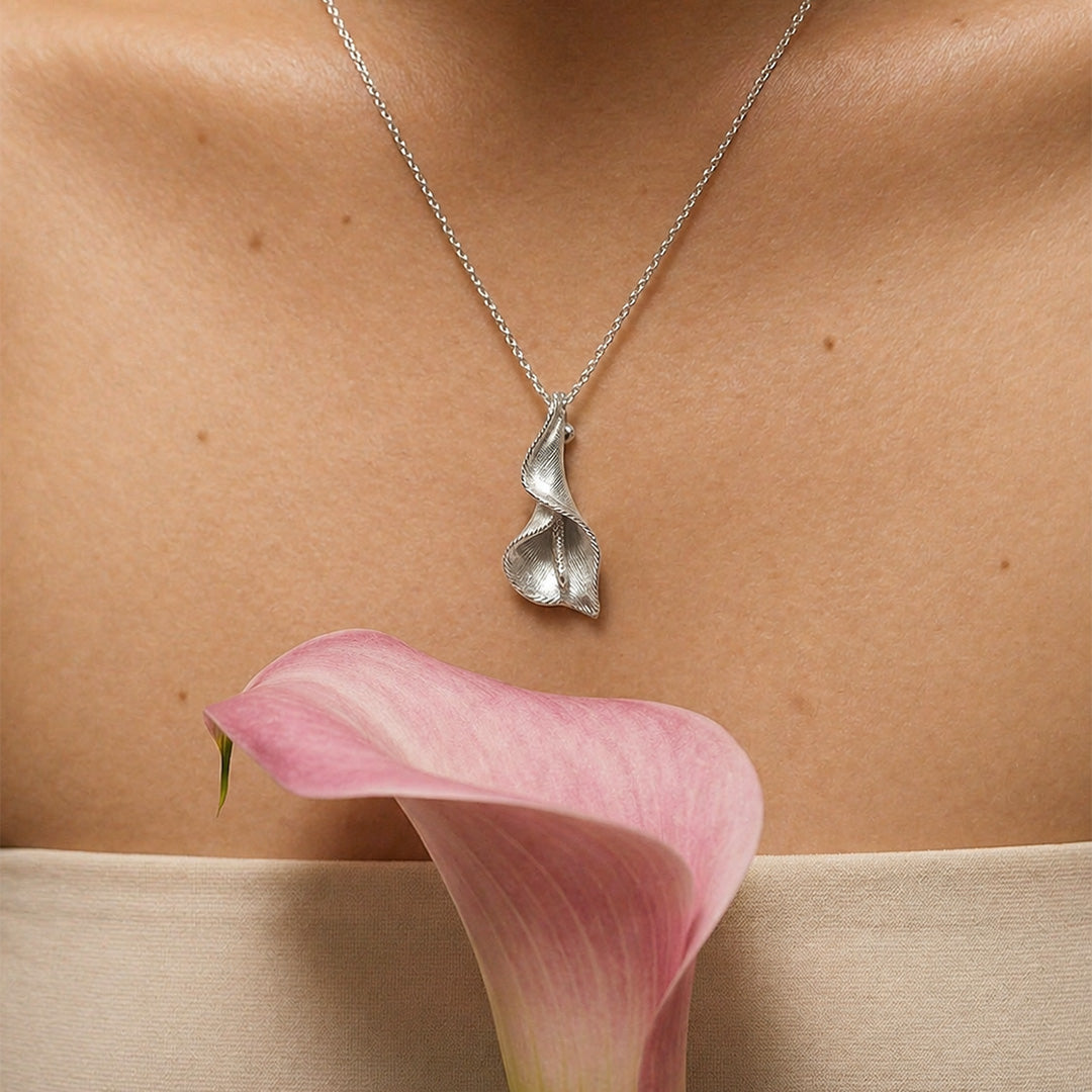 Calla Alba Silver Color