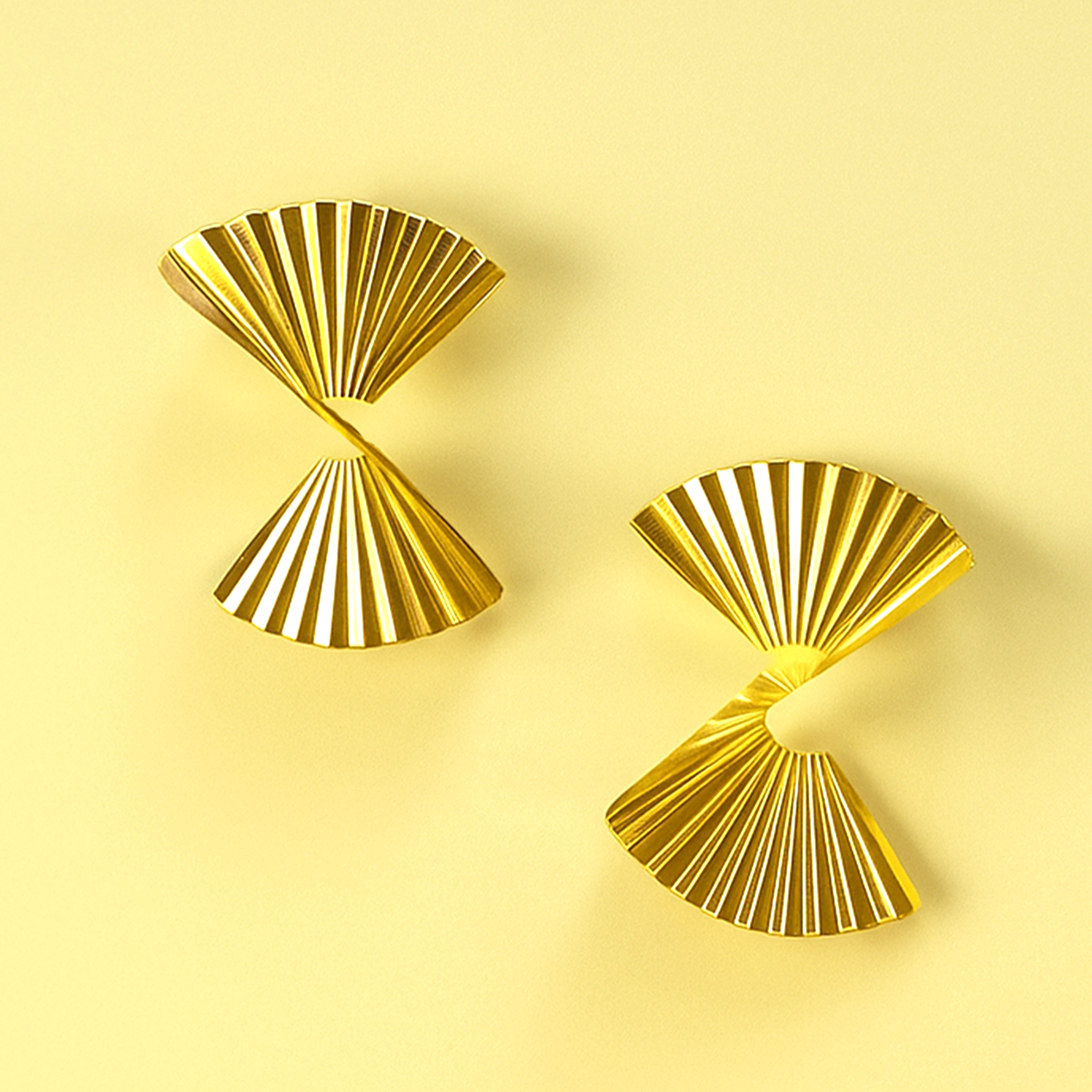 Riviera Sunburst Grand (Gold-Plated)