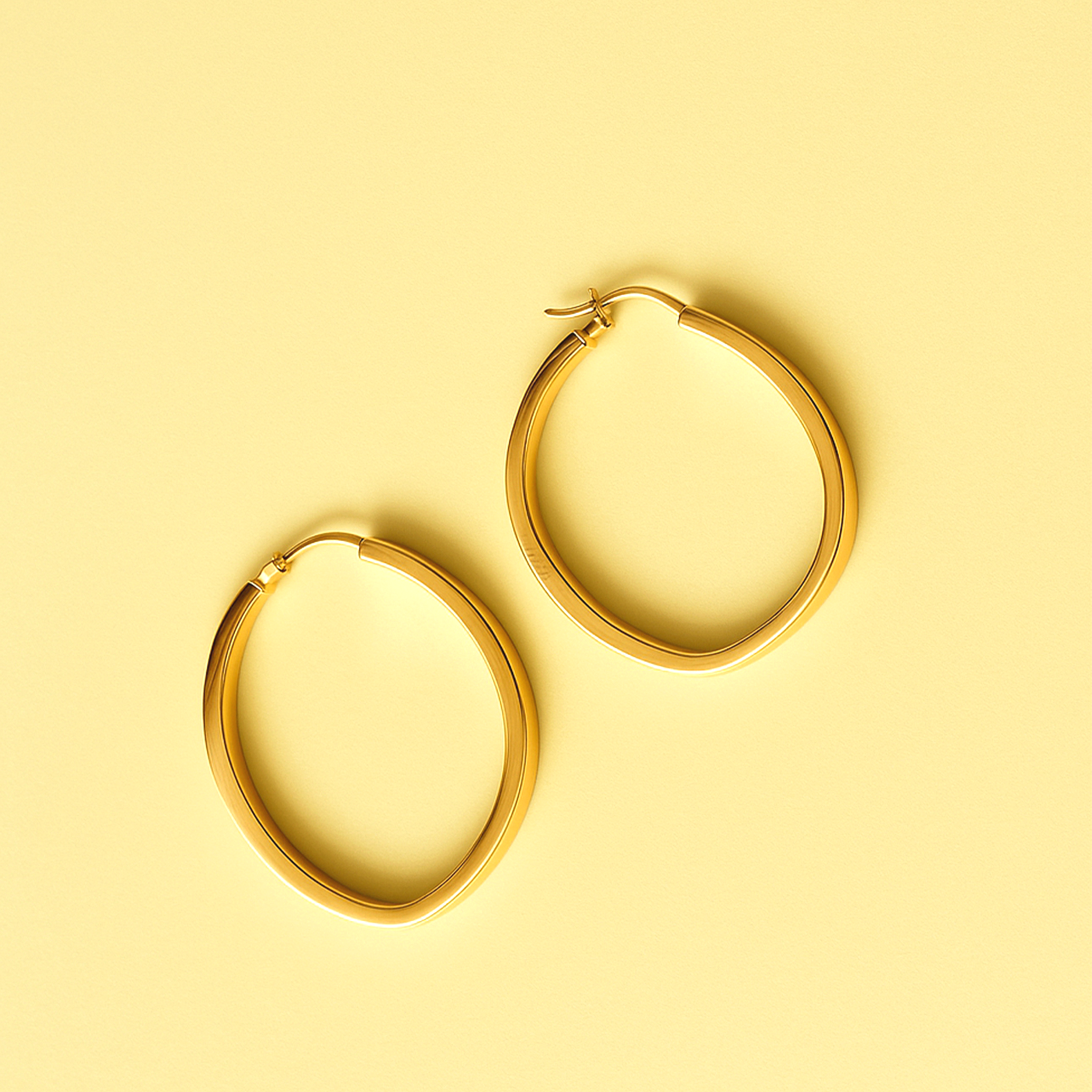 Sole Oval Hoops