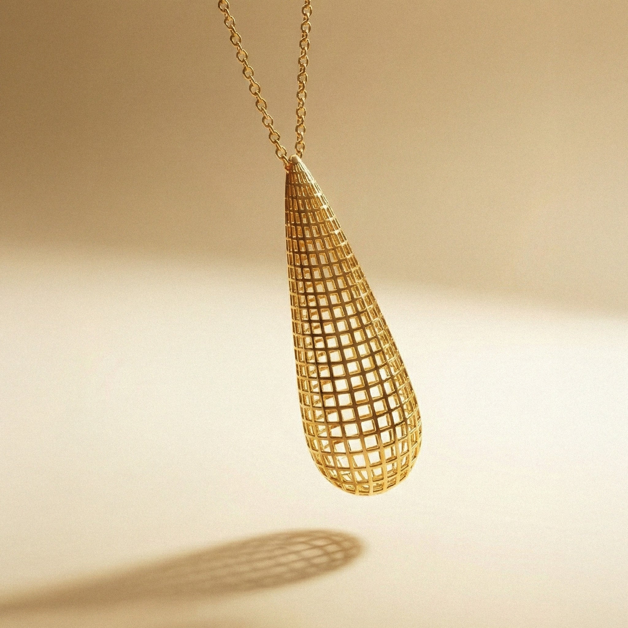 Scala Mesh Teardrop Pendant