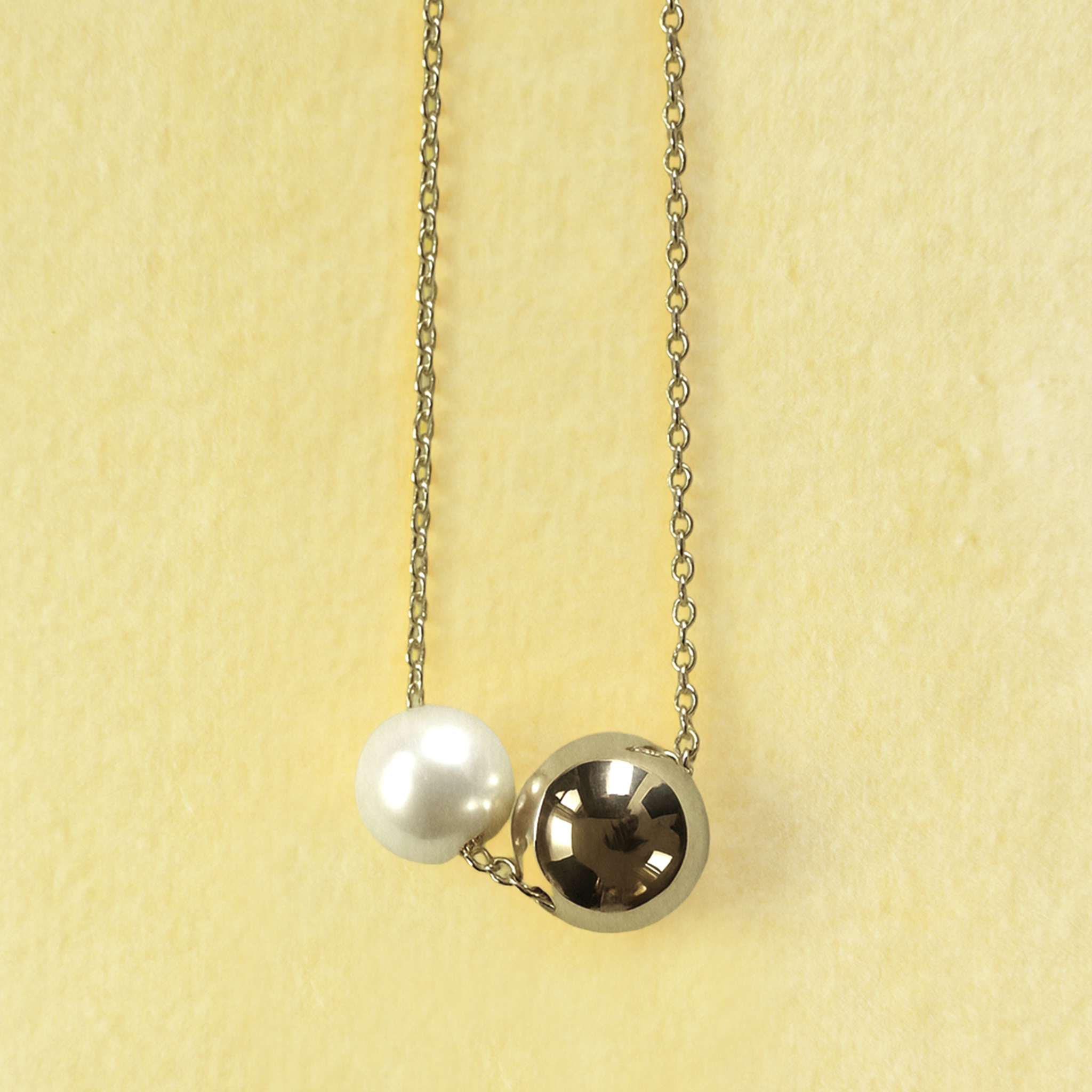 Lira Pearl Duo Necklace