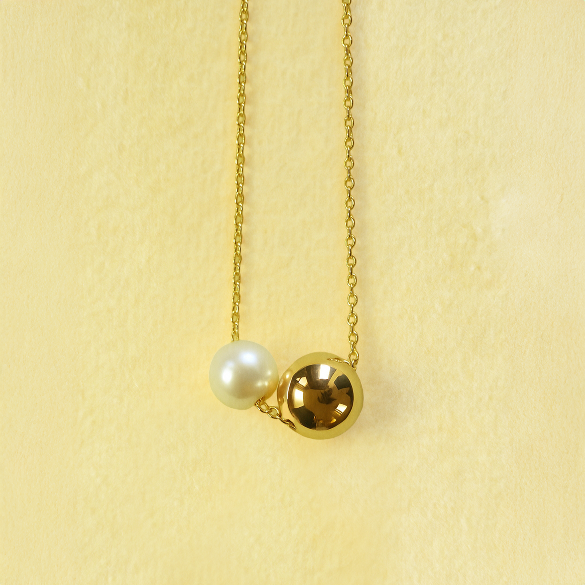 Lira Pearl Orbit Necklace