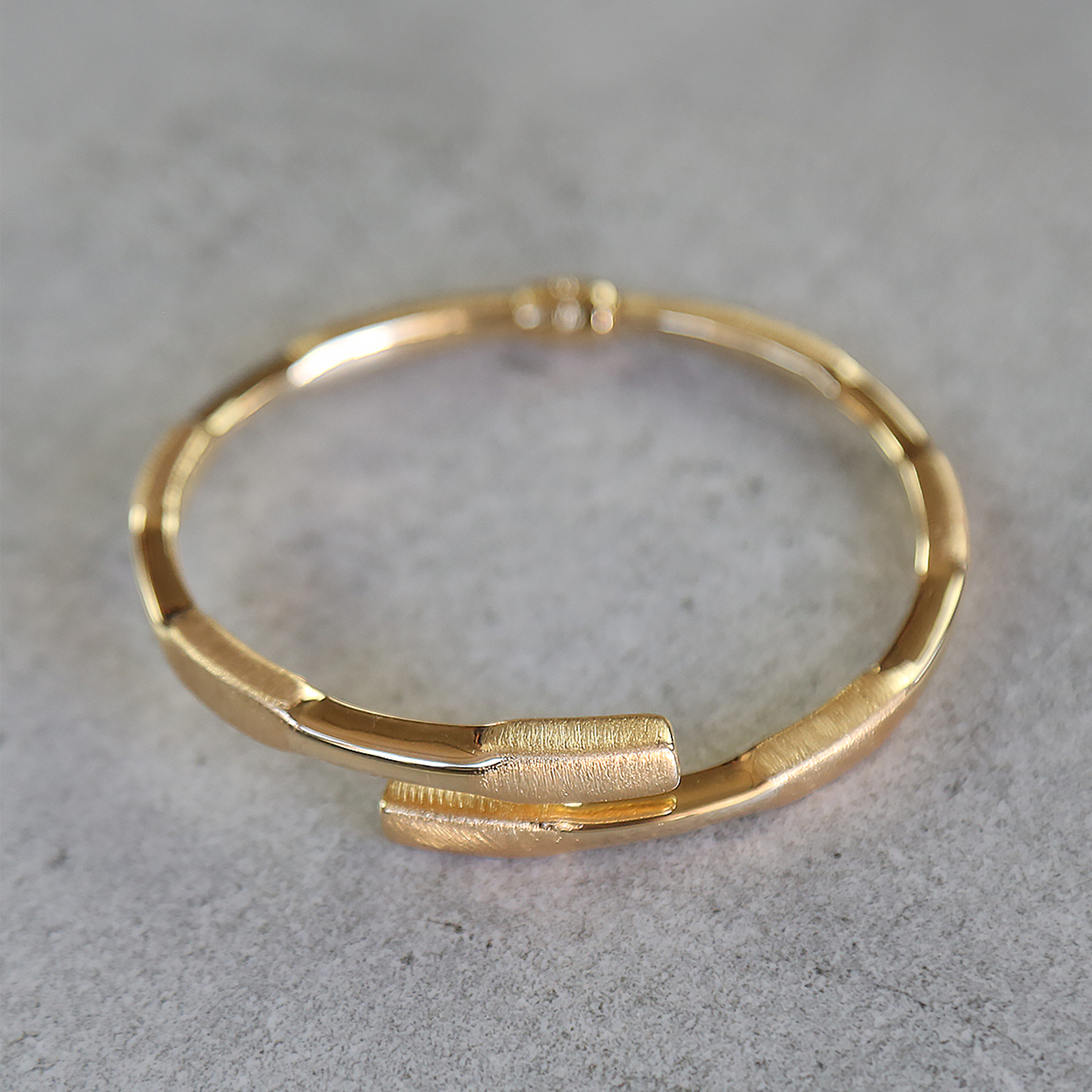 Linea Segment Bangle Gold Color