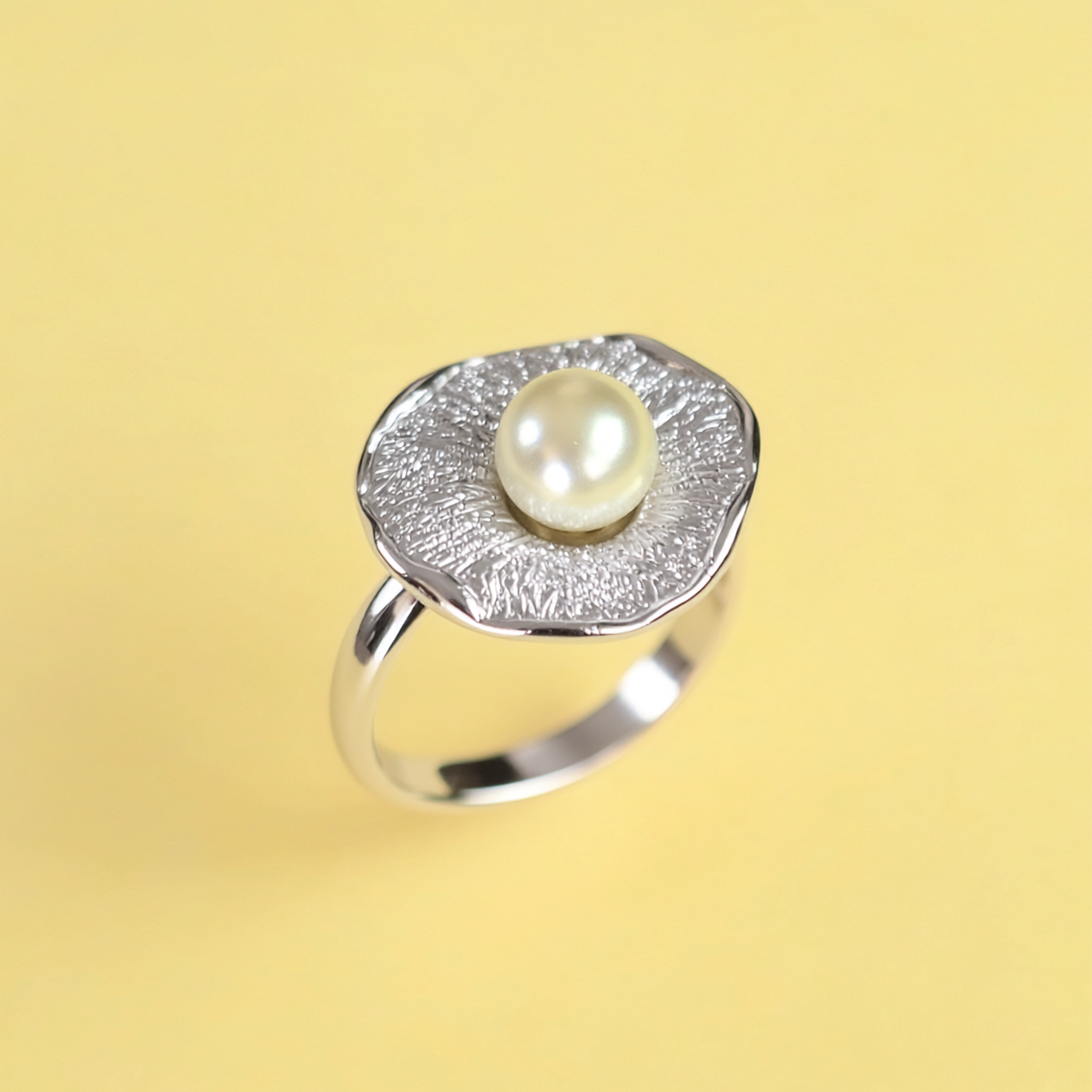 Nido Pearl Ring (Silver)