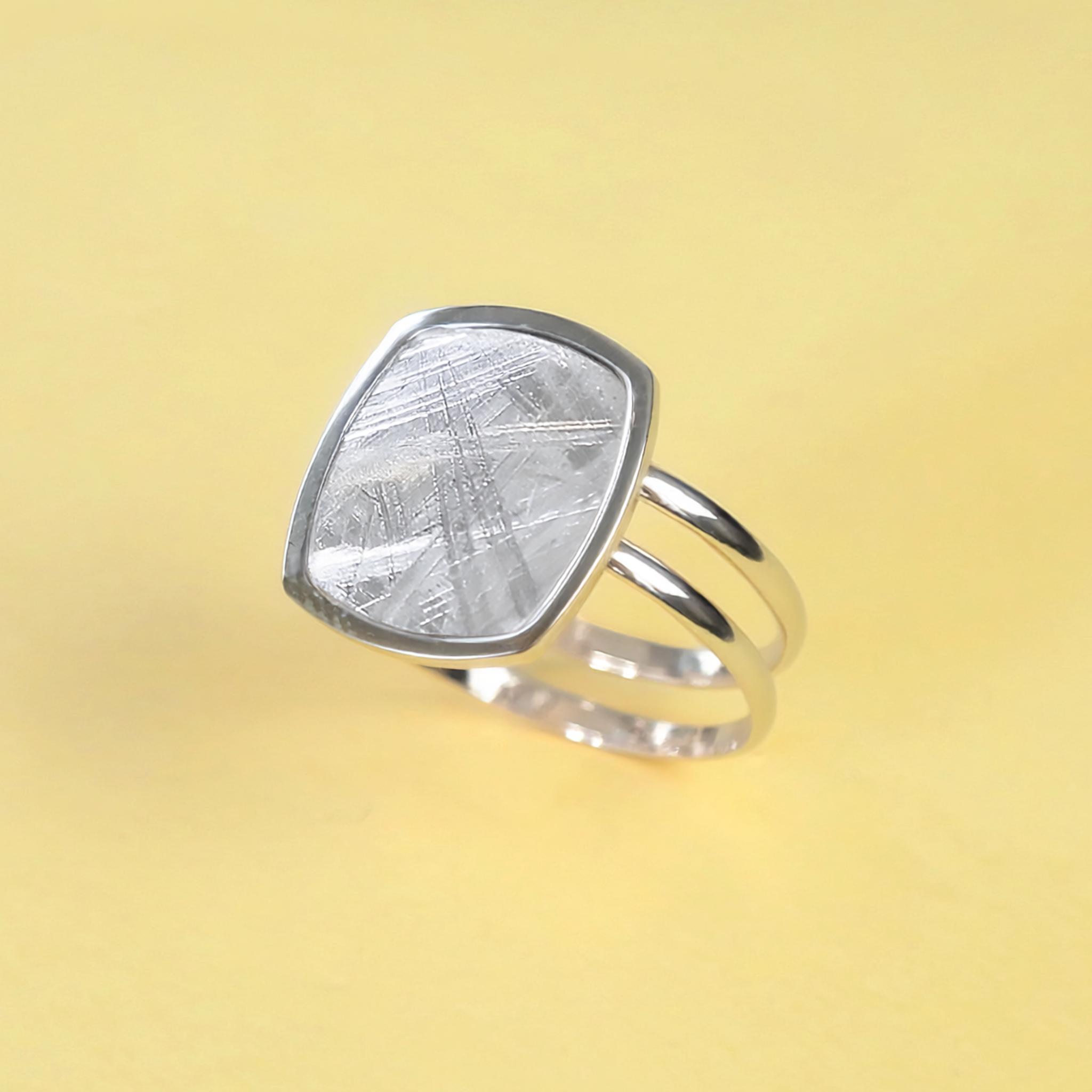 Crossgrain Stone Ring (Silver)