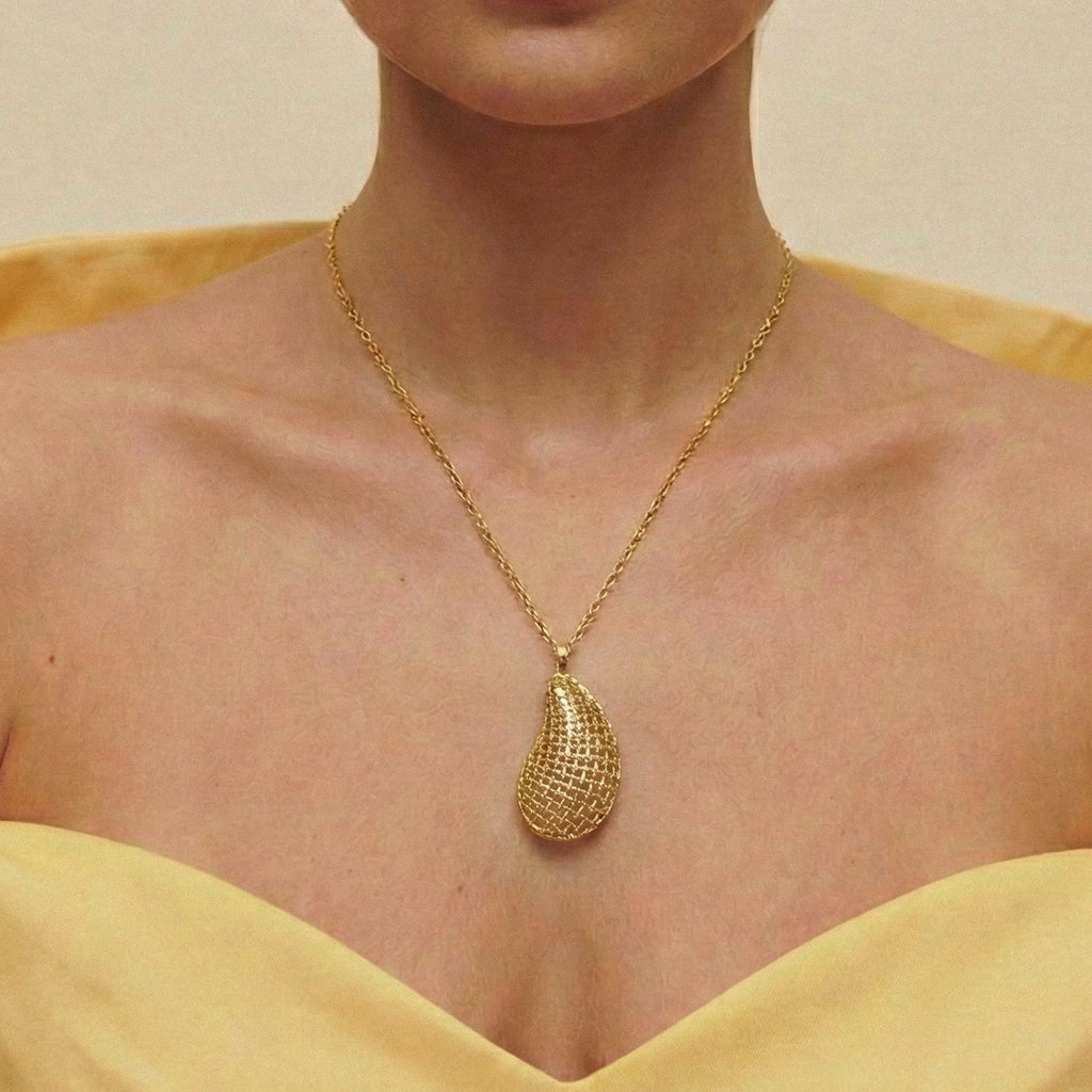 Marea Teardrop Pendant